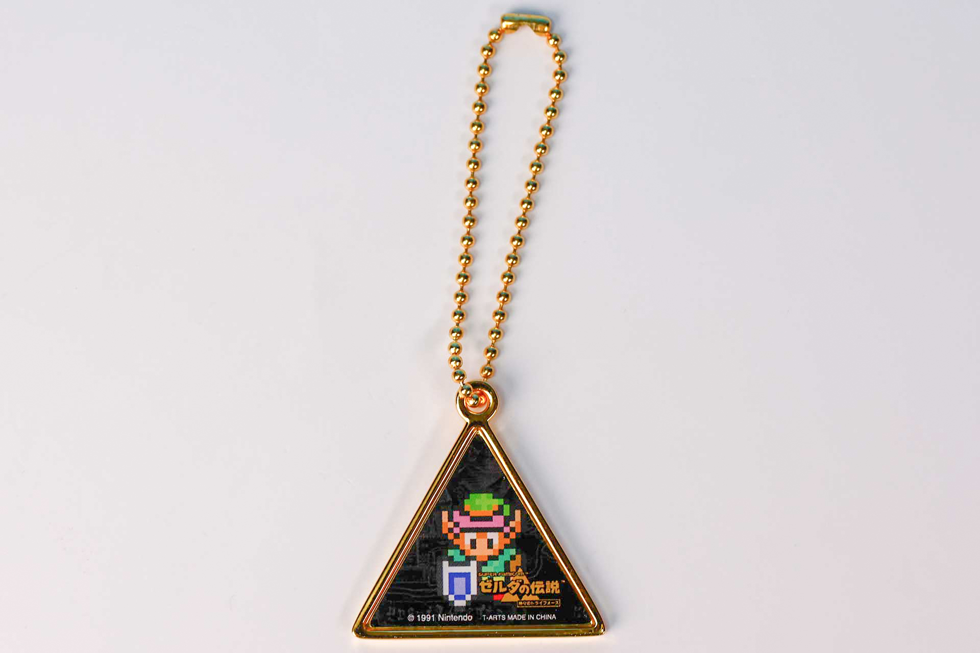 こちらが「神々のトライフォース」のチャーム