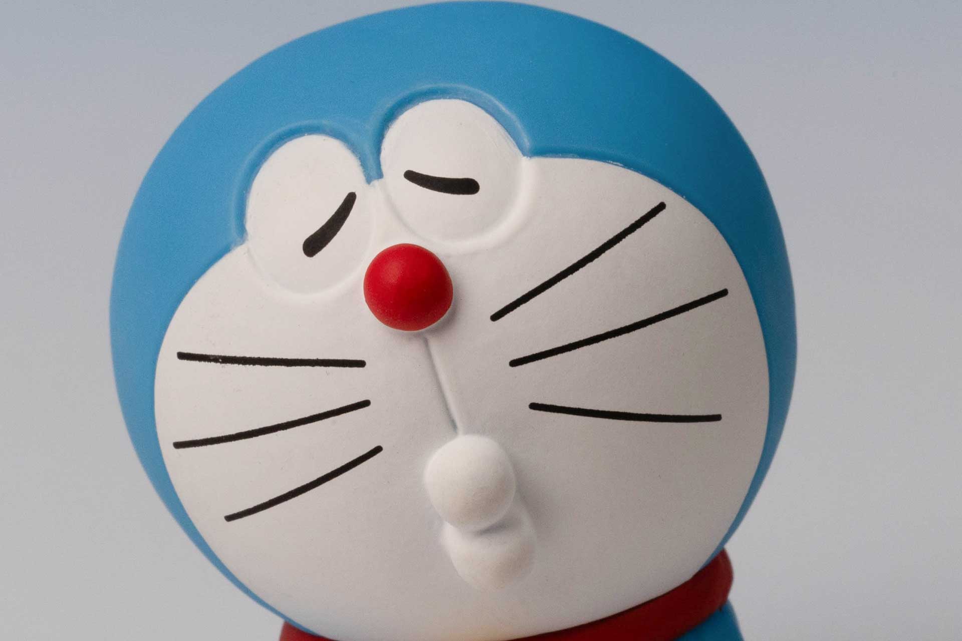 なぜか口はチューの形に！？