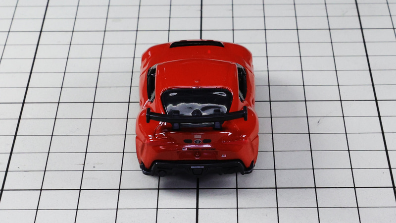 リア：キュッと絞り込まれた空力を考慮したリアセクション