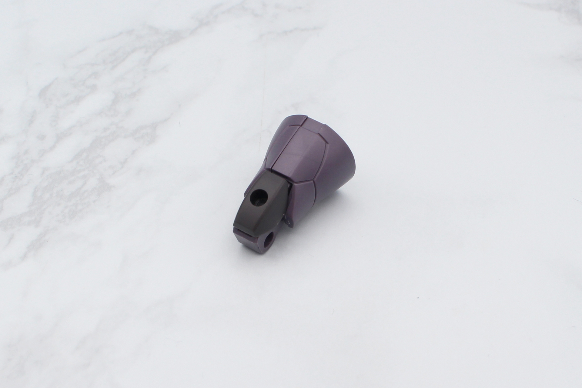 ヒザ関節をとスネを組み立て