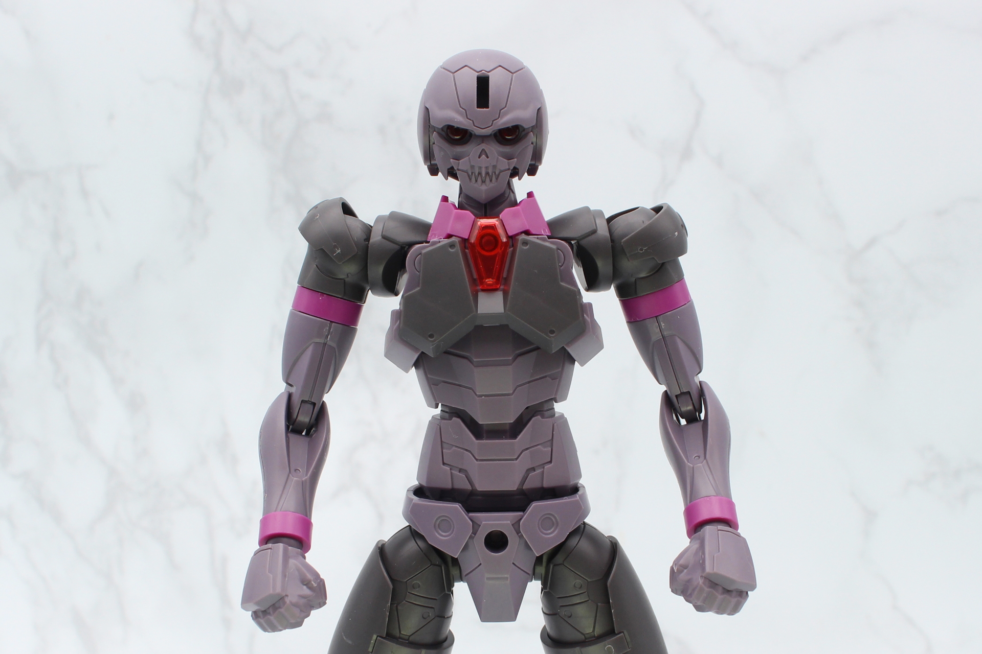 ドクロのような顔をしたローザン帝国のシルエット（マクシミリア）