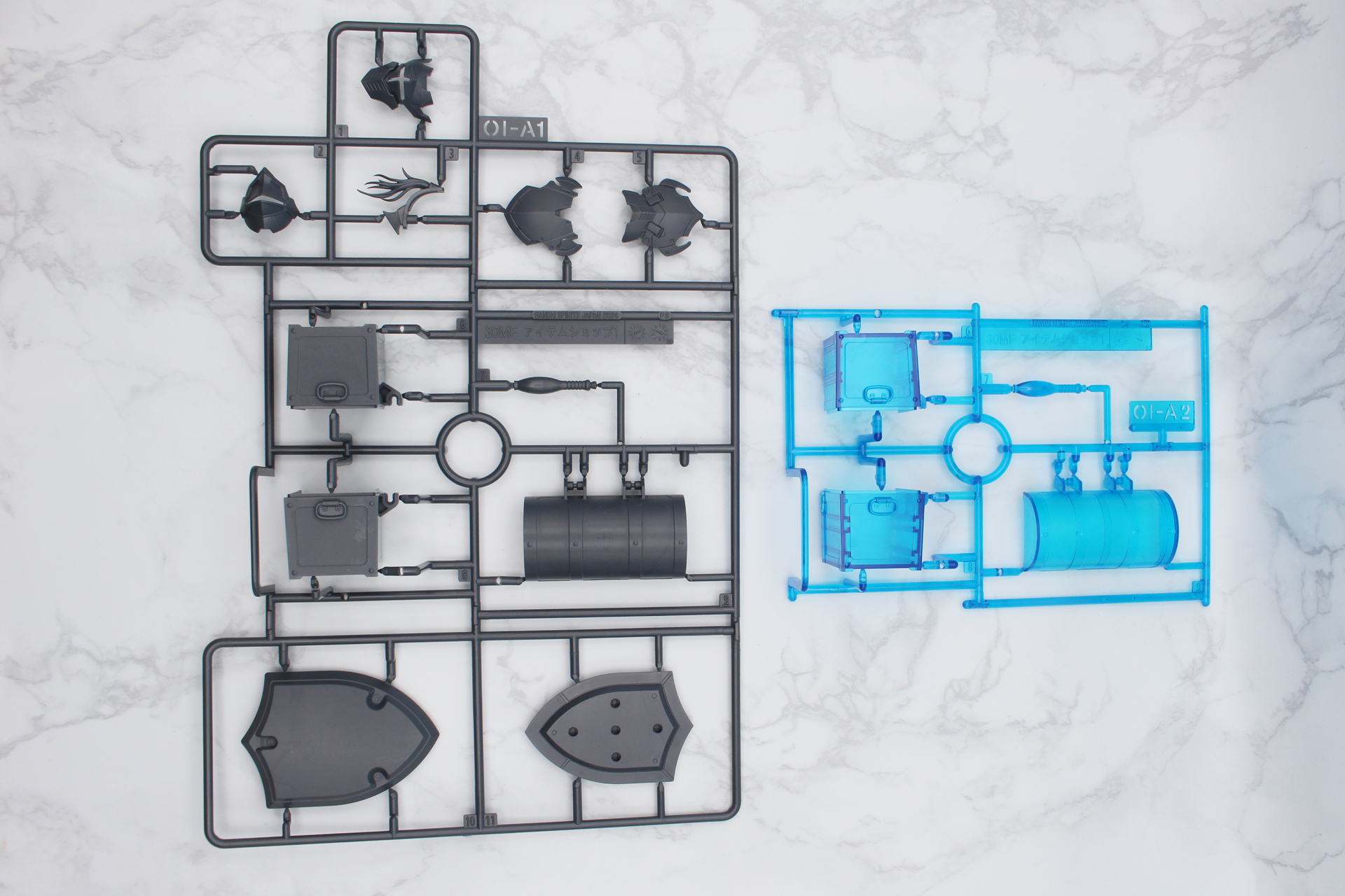 「30MF アイテムショップ1（ナイトオプション）」のパーツ。OI-A1パーツ、OI-A2パーツ
