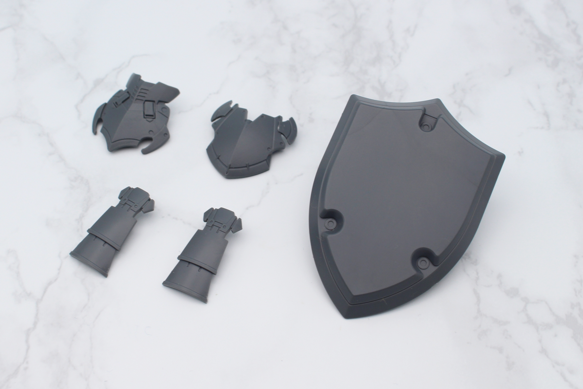 胸当て、腰アーマー、シールド