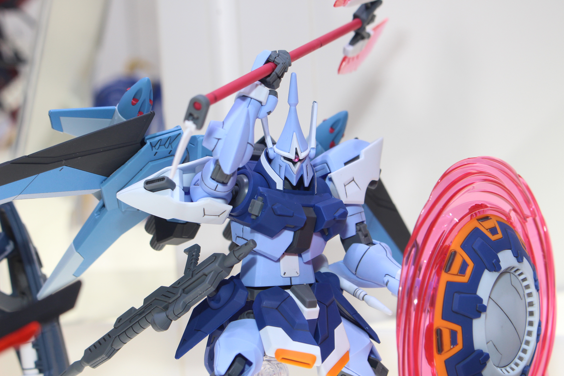 このヒルダ機はブルーのカラーが精悍だ