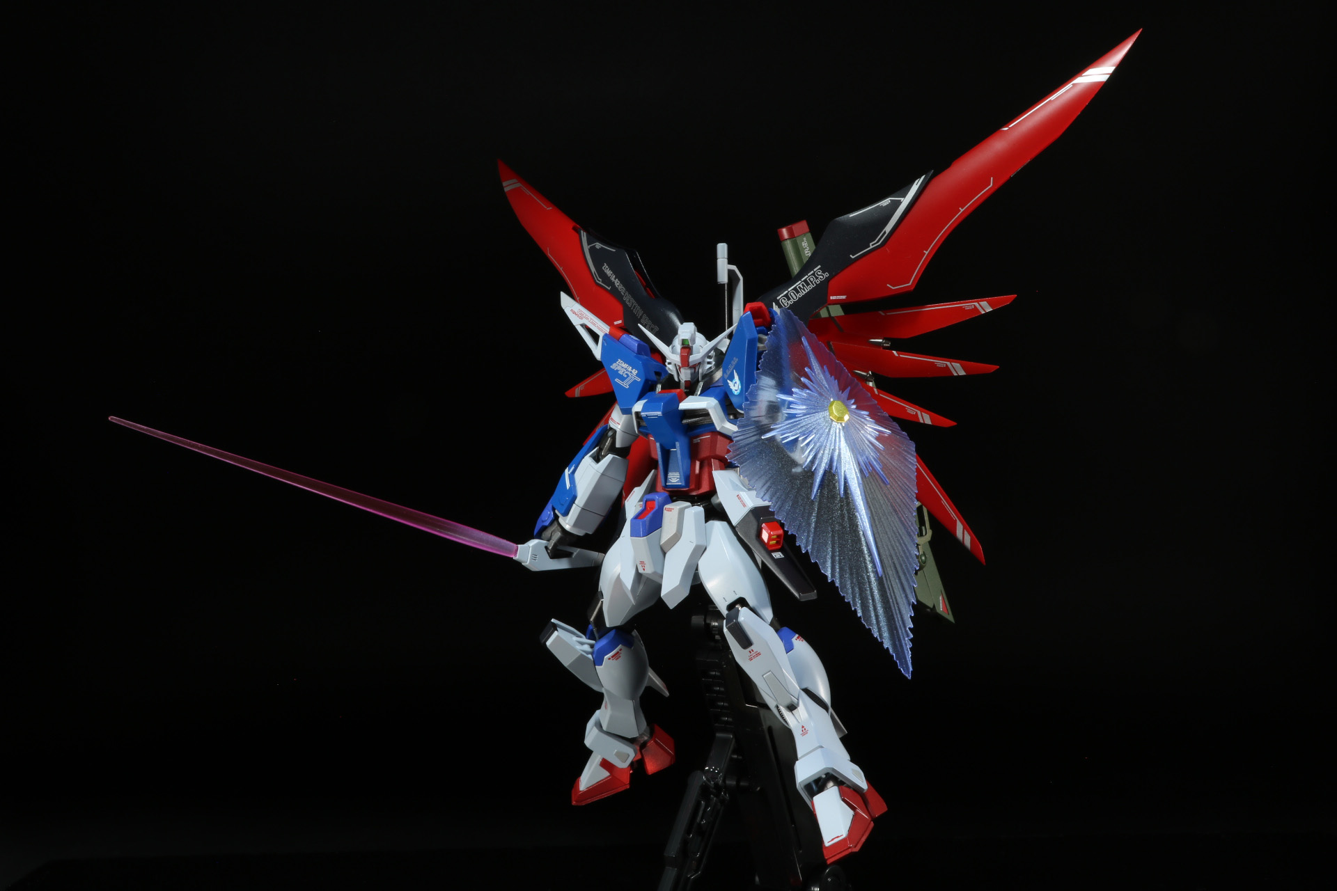 「フラッシュエッジ2」にはビームサーベルタイプのエフェクトパーツも付属