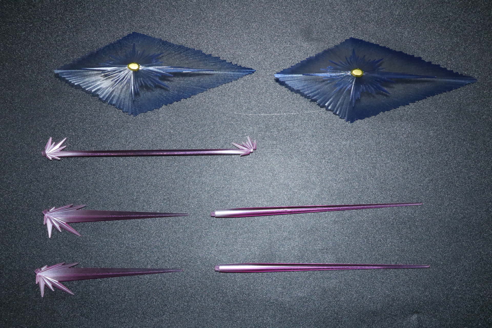 エフェクトパーツ。ビームシールドをはじめ、「アロンダイト」、「フラッシュエッジ2」2種が収録