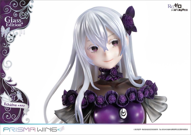 透き通るような真っ白いロングヘアに一輪の薔薇。長いまつ毛とクールなまなざしも特徴を捉えて再現されている