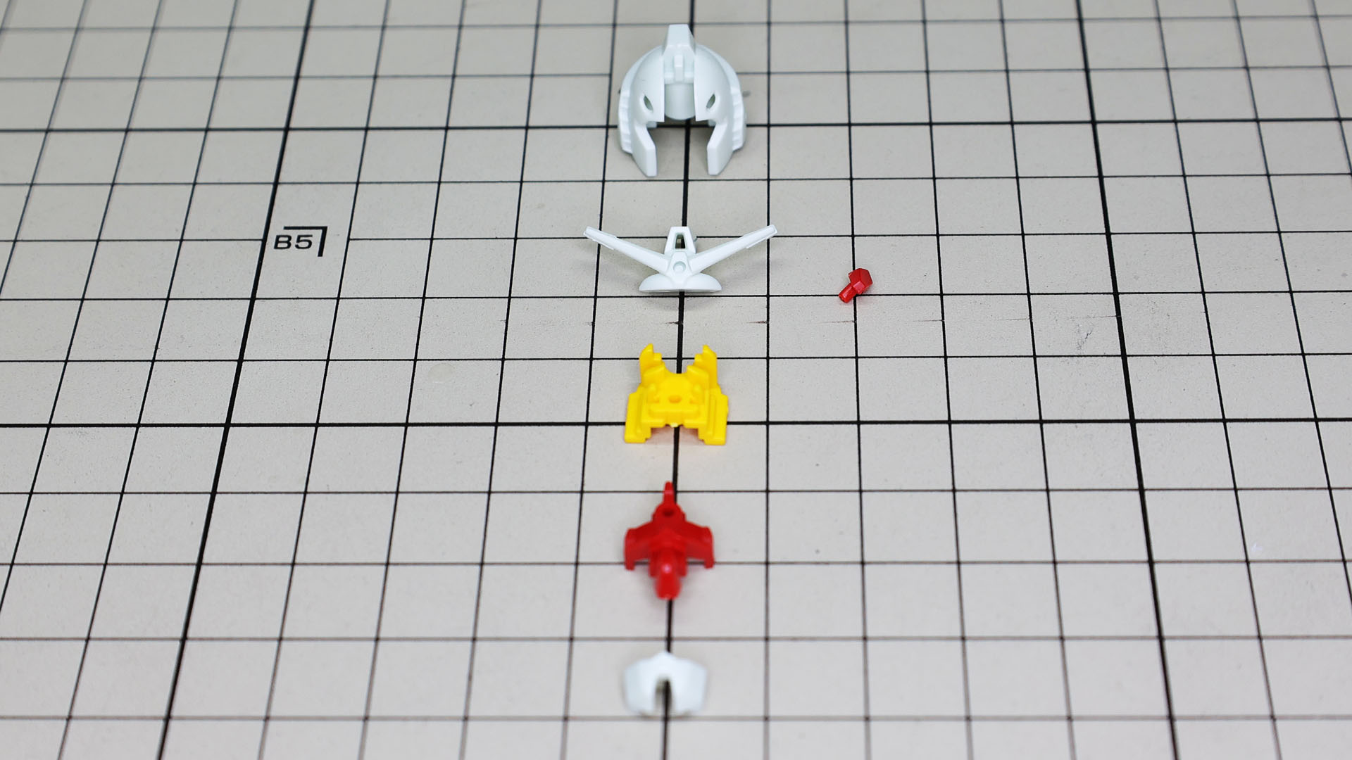 バルカン砲まで再現できるなんてすごい！としか言いようのないパーツ構成です