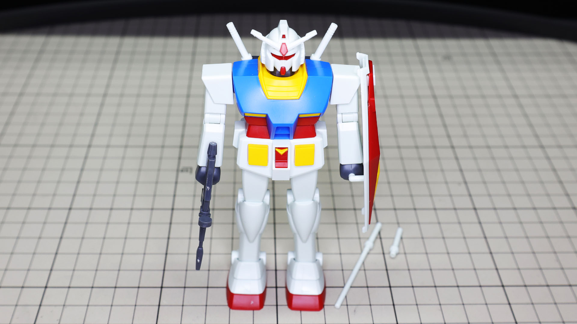 あの日夢見たフルカラーの1/144 ガンダム、2024年についに新生！