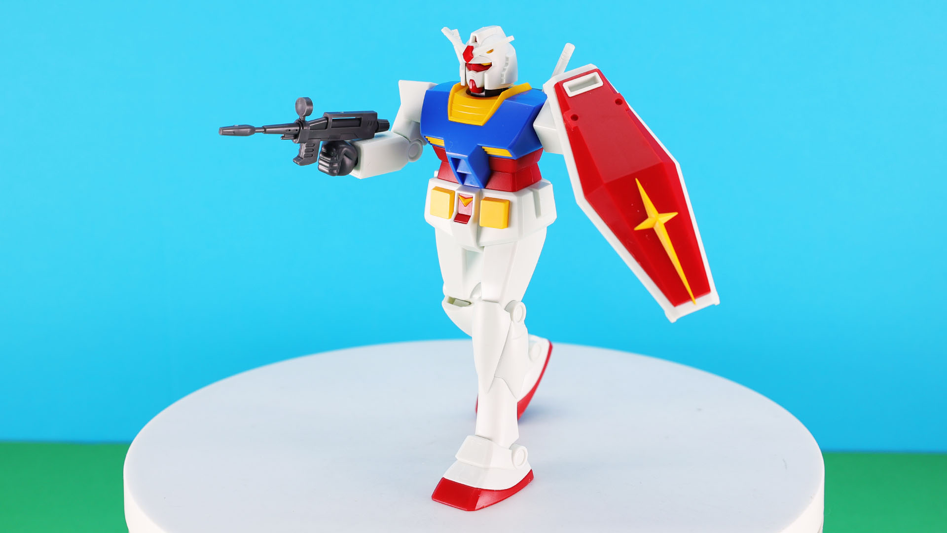 このキットなら関節が折れることを恐れずポージングが可能です