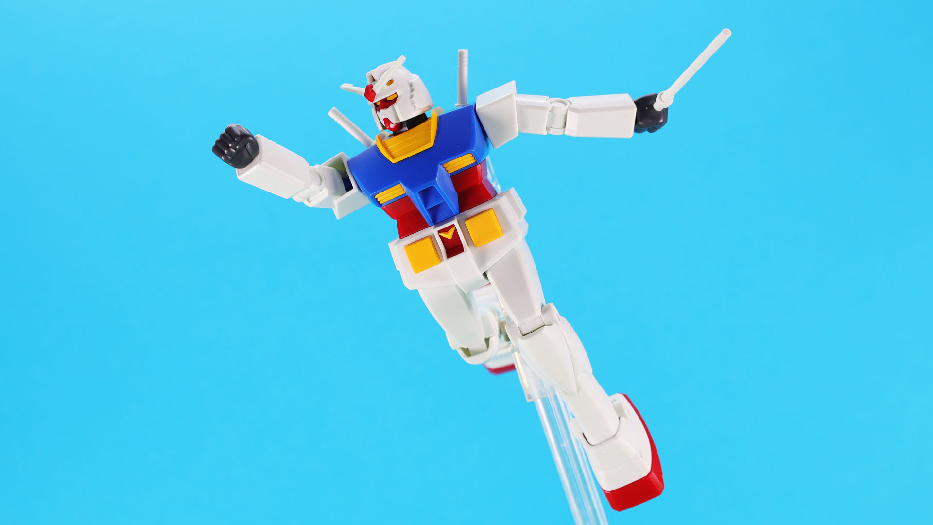 飛翔ポーズも！