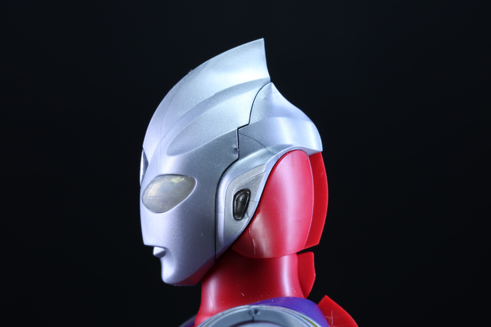 耳などの細かい部分もパーツで色分けされている