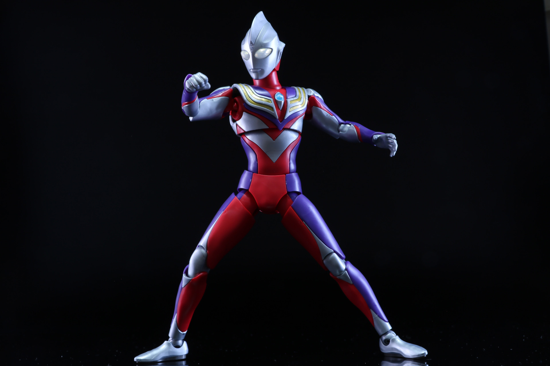 膝立ちポーズも表現可能