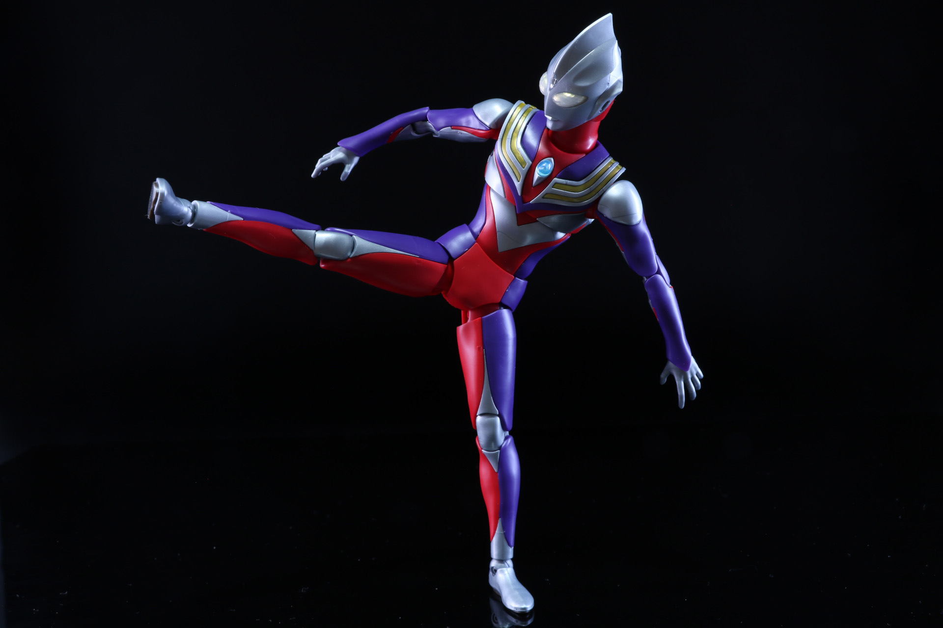 キックアクションも表現できる