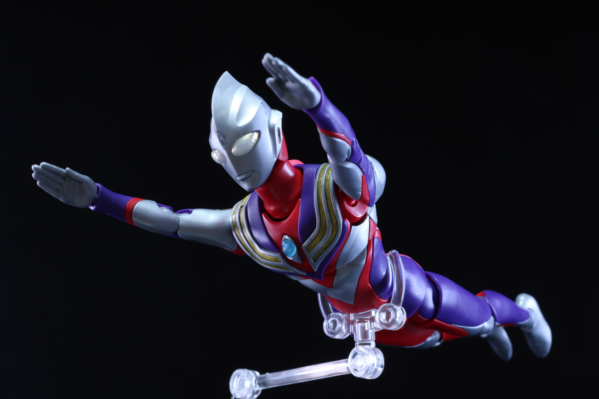 空を飛ぶポーズもアクションベースで表現できる