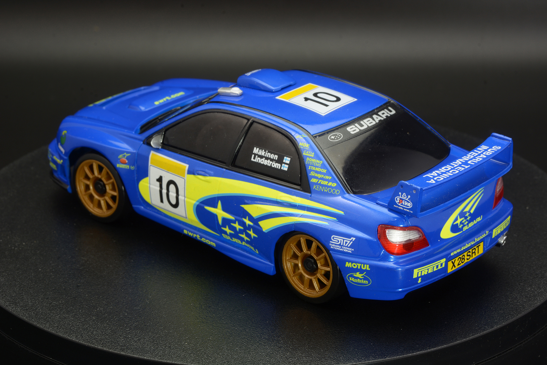 「WRブルー」と呼ばれるカラーと6連星のスバルのマークが目を惹く