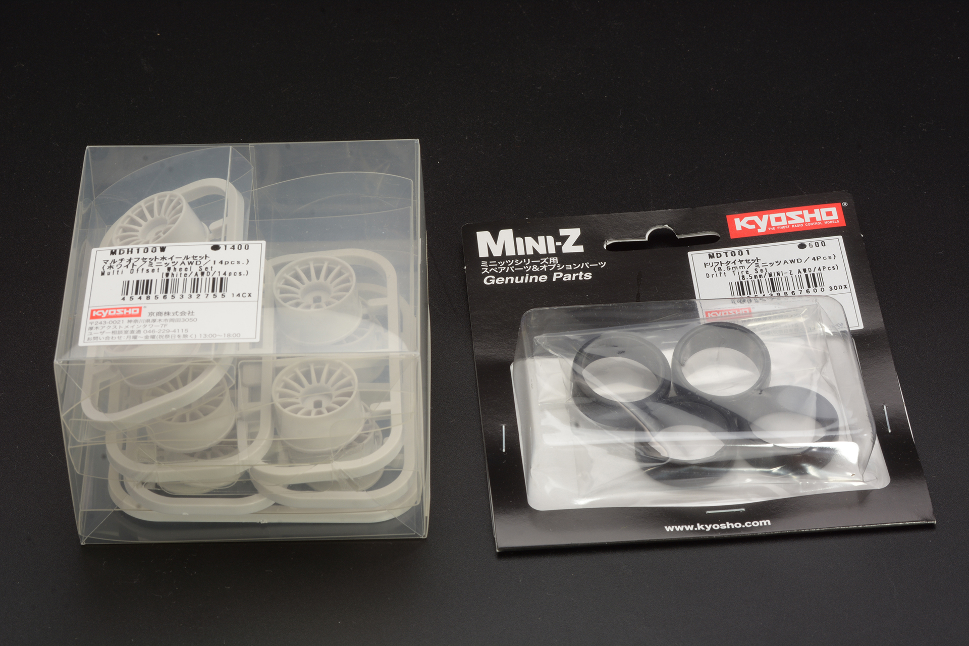 最初のタイヤは練習走行を繰り返して傷が目立つので、撮影のために購入したドリフトタイヤセット。念のためホイールも購入した