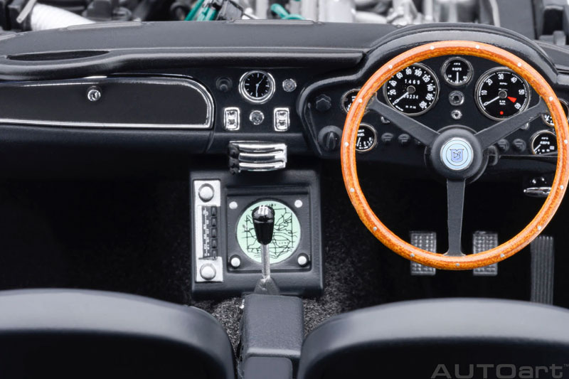 「アストンマーチン DB5 ＜007／ゴールドフィンガー＞ ボンドカー」