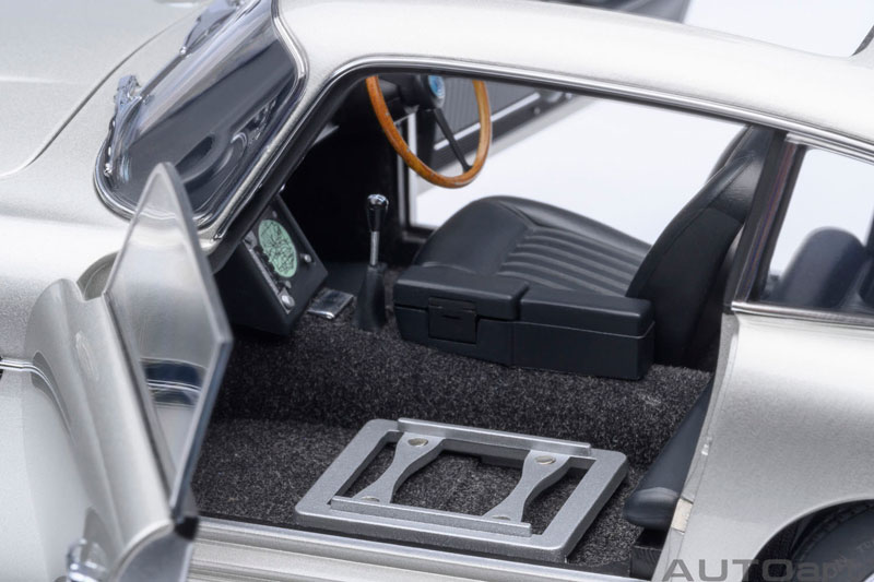 「アストンマーチン DB5 ＜007／ゴールドフィンガー＞ ボンドカー」