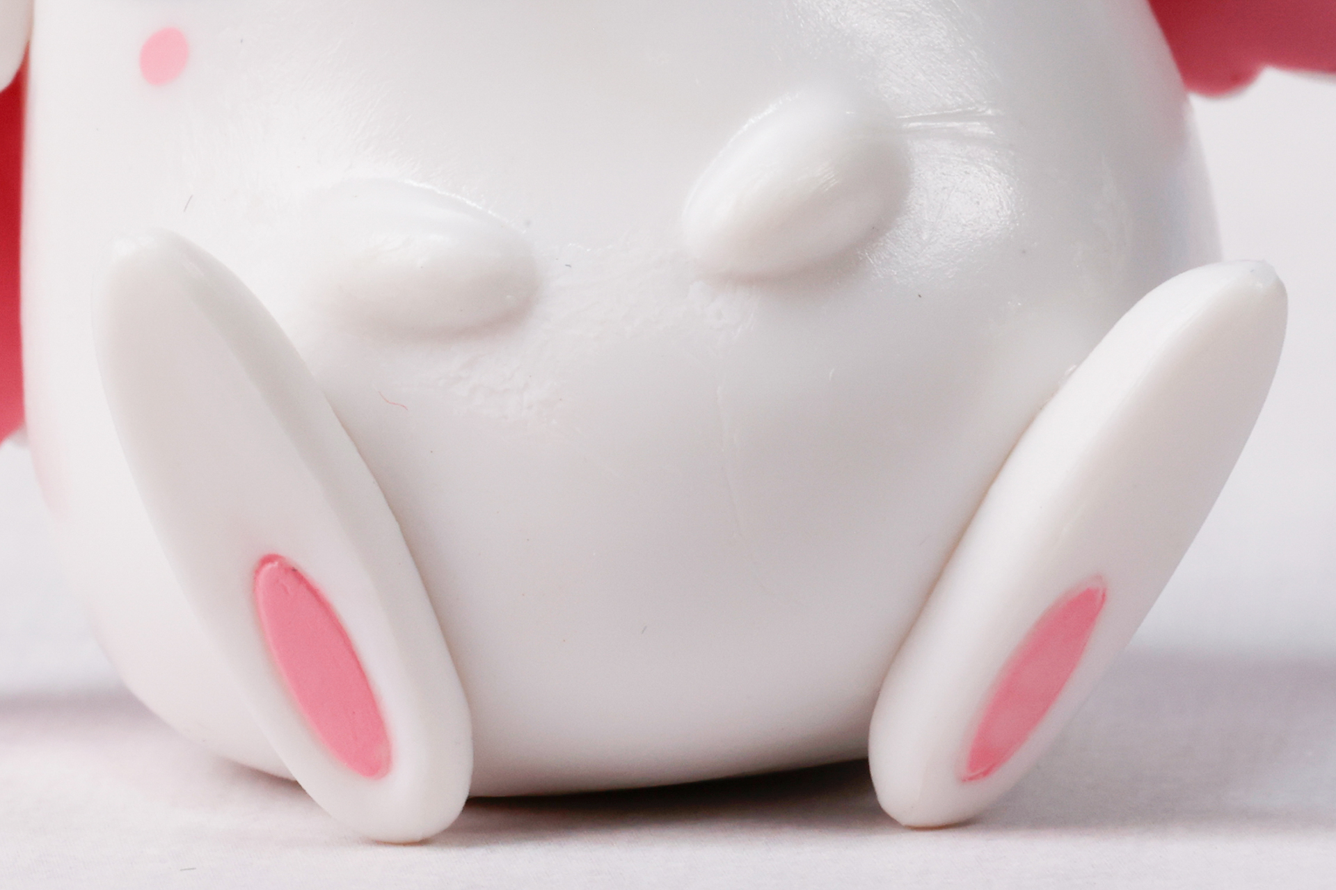 足の裏の肉球もしっかり再現されている