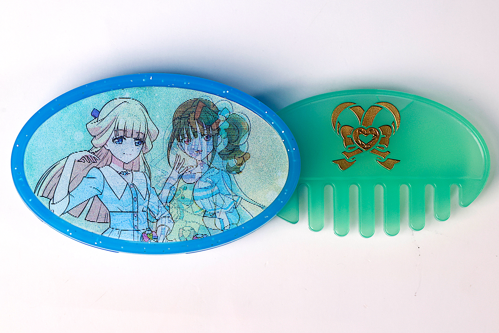 こちらはコームを出したところ