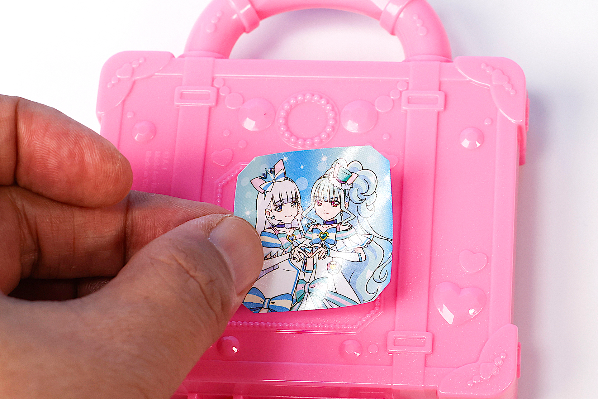 大きなシールを貼っていこう