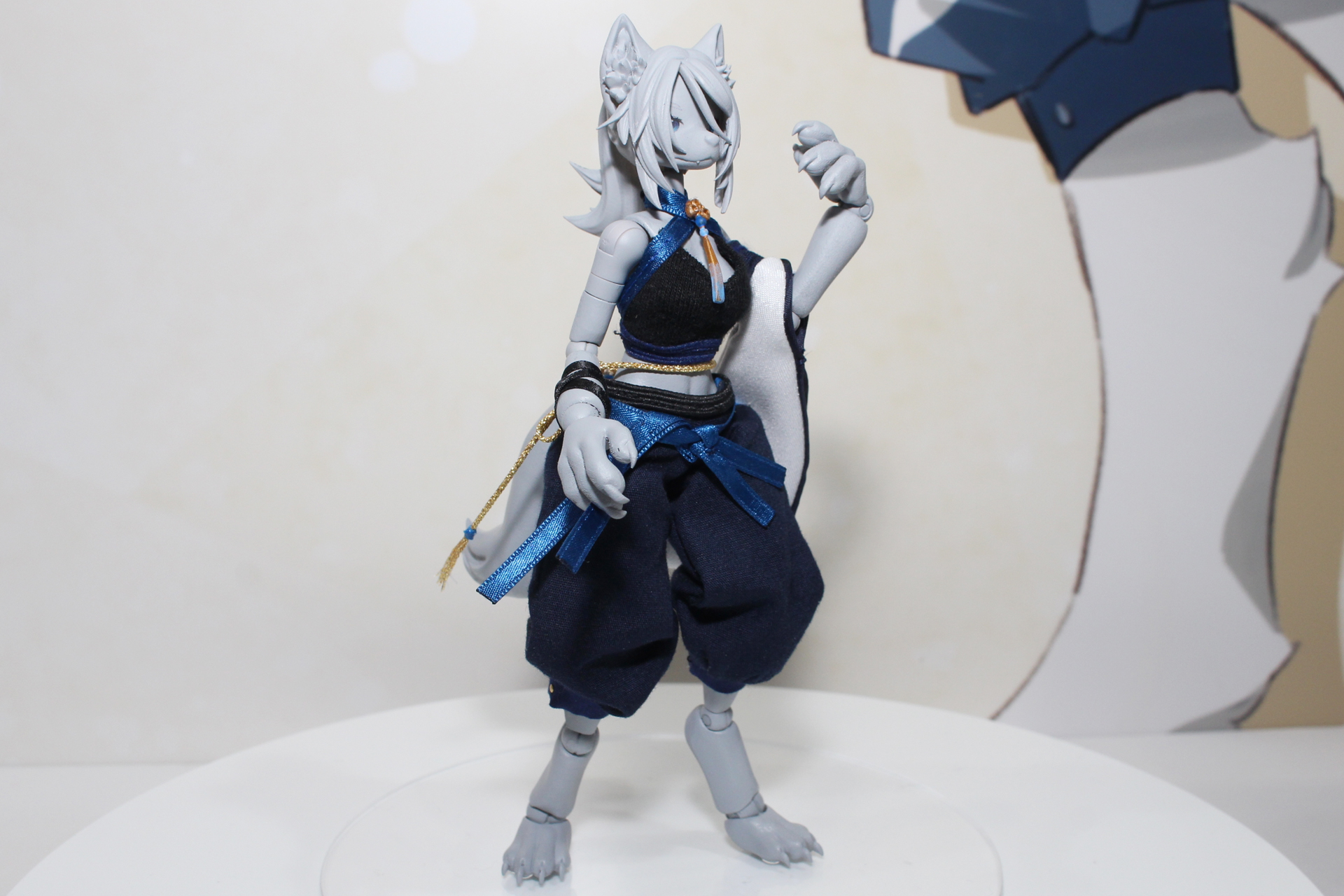 リンカの素体に試作した服を着せたもの