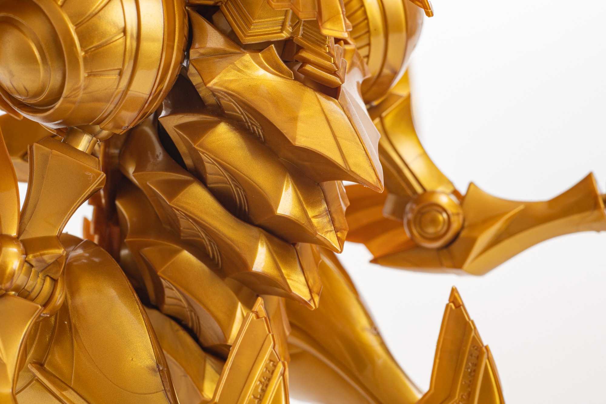 見えづらい腹の裏がわにもしっかりモールドが刻み込まれている！こういう細かいところに神が宿ると感じた。