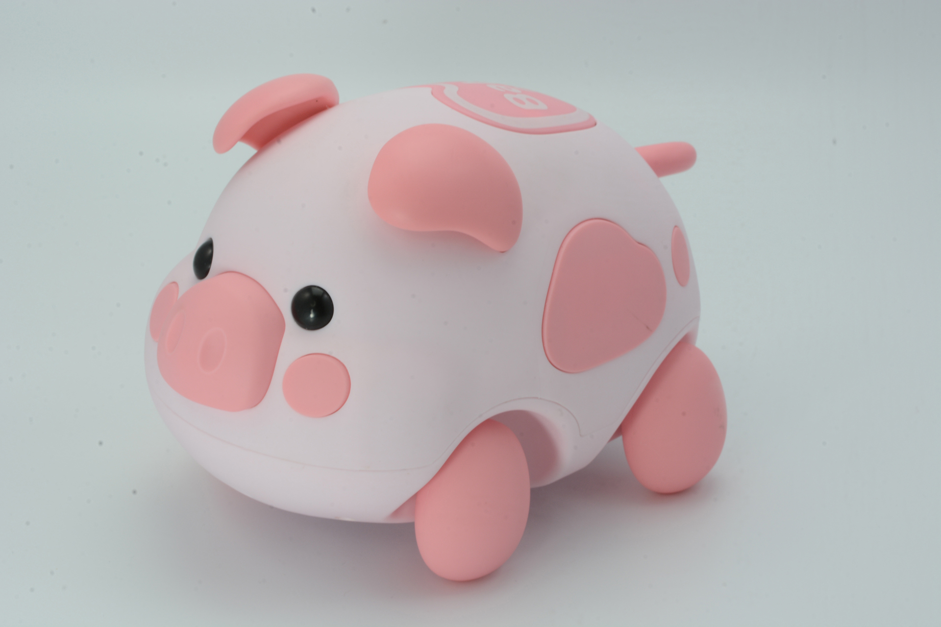 丸くてかわいらしいデザインで、見ているだけで笑みが浮かぶ