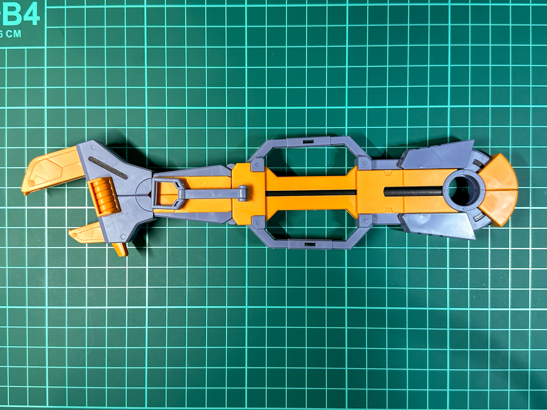 ブラックのラインはシールによる色分けとなっています。