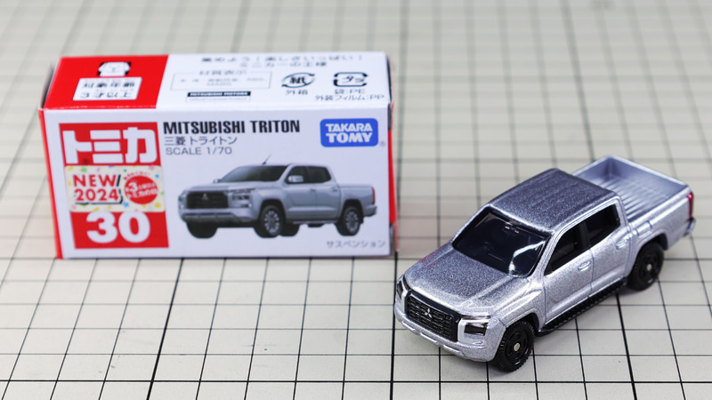 通常仕様：シルバー