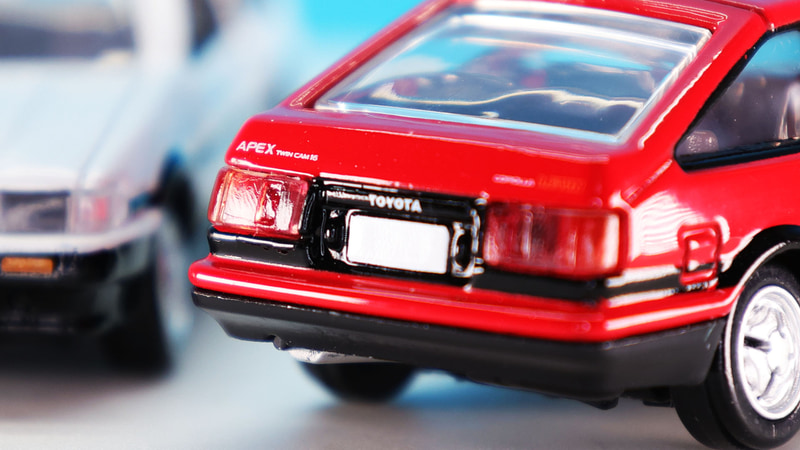 ナンバープレートベースが白いのもうれしいところ