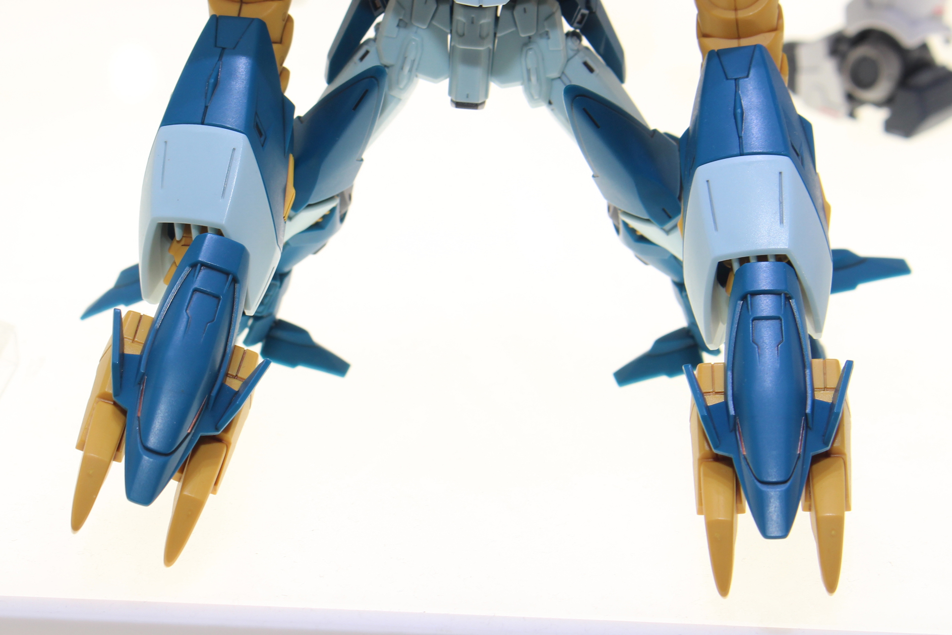 メカデザイナー阿久津潤一氏がデザインのリファインを手がけている