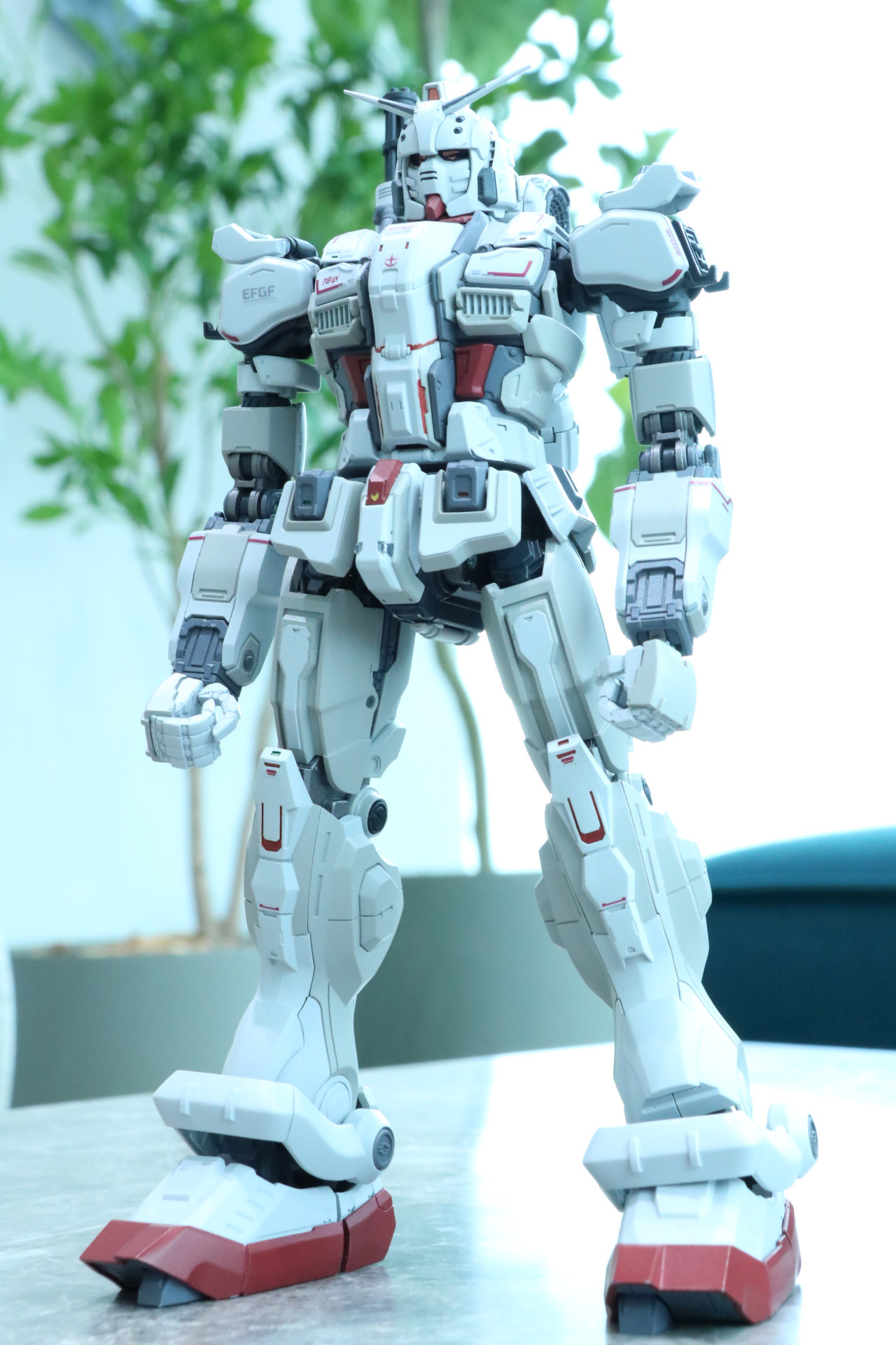「超合金」シリーズで立体化された「ガンダムEX」<br />※画像は試作品を使用しています