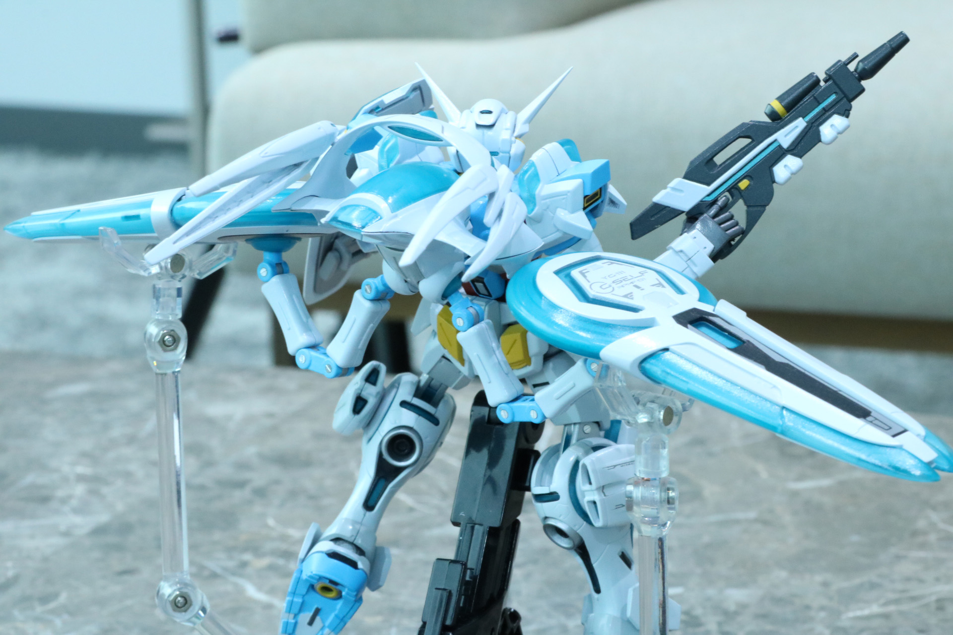 各バックパックの性能や強力な武装を内蔵したパーフェクトパック<br />※画像は試作品を使用しています