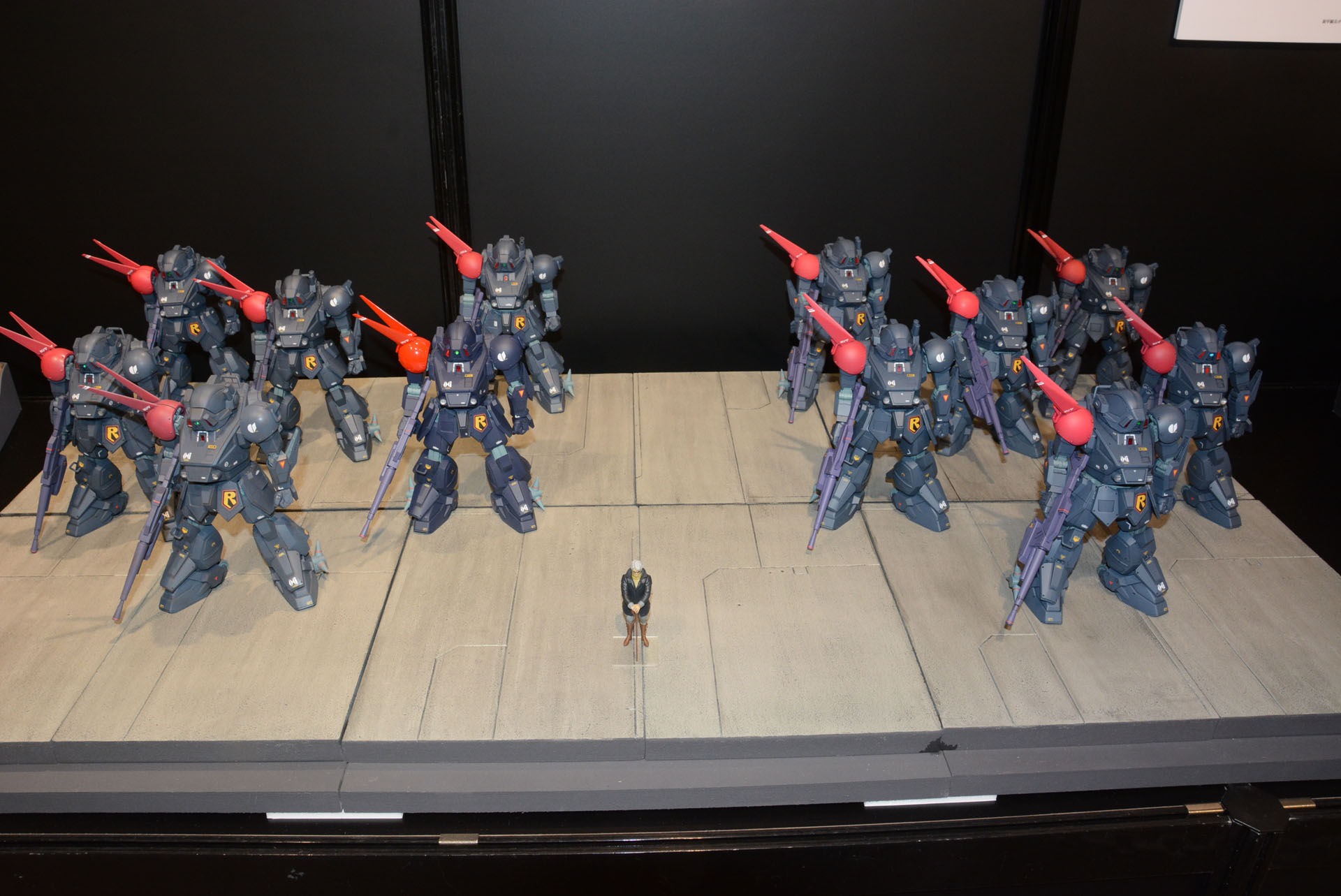 このほかにも多数の作品が展示されている