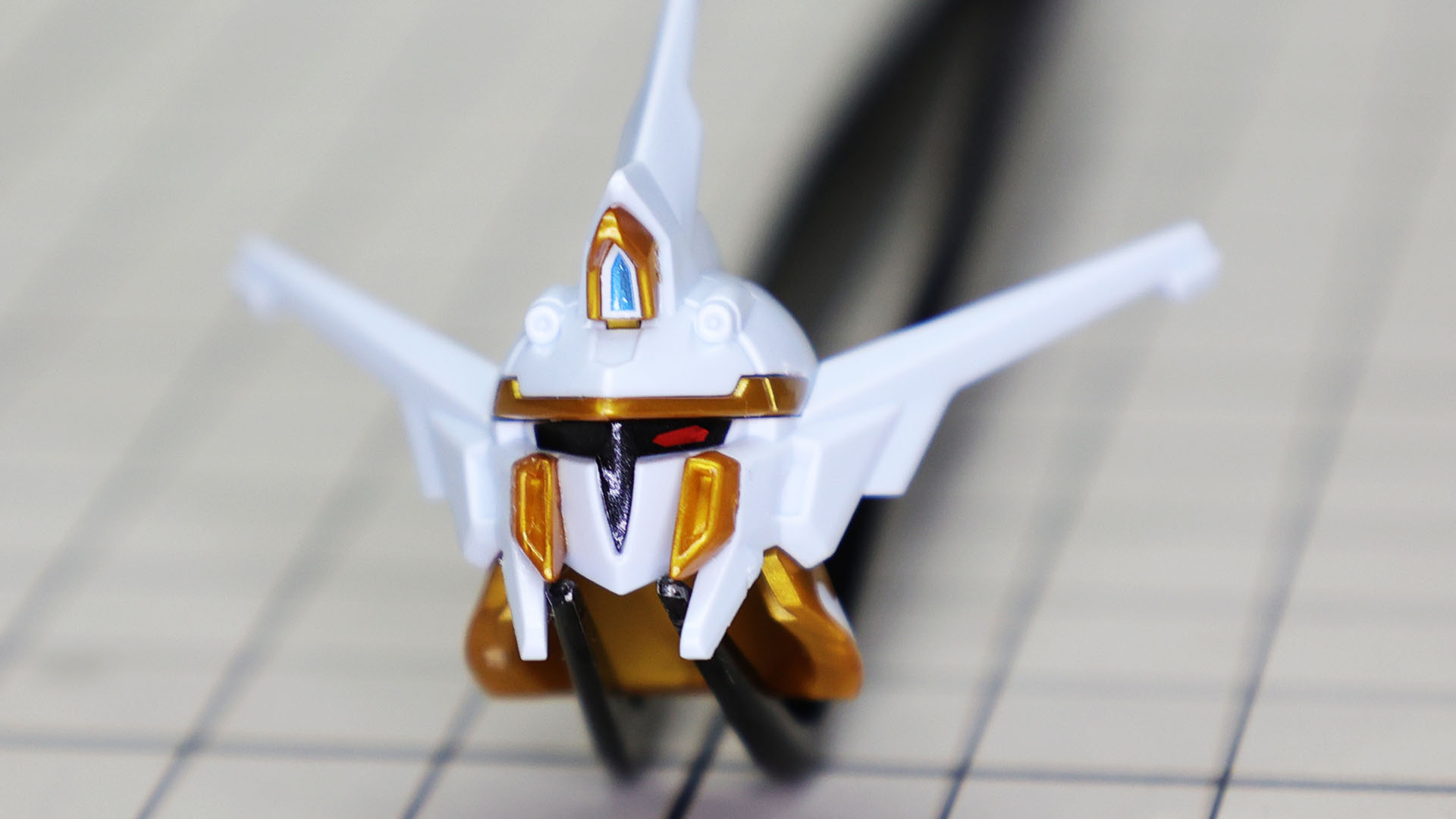 パチピタではあるものの、心配なら流し込み系の接着剤を使うことをおススメします