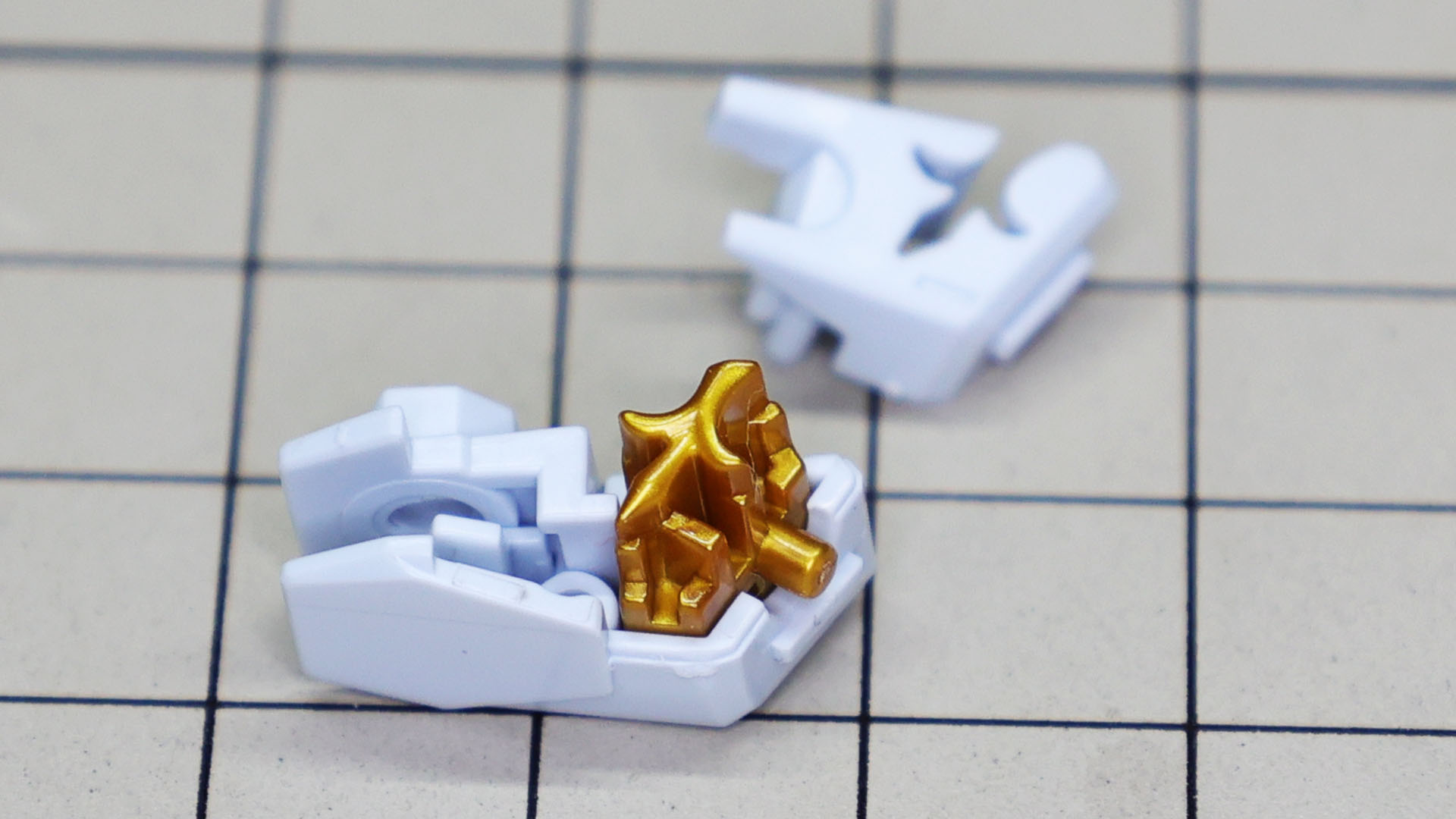 エングレービングとノズル接続部がどの方向に来るかを見極めれば大丈夫！