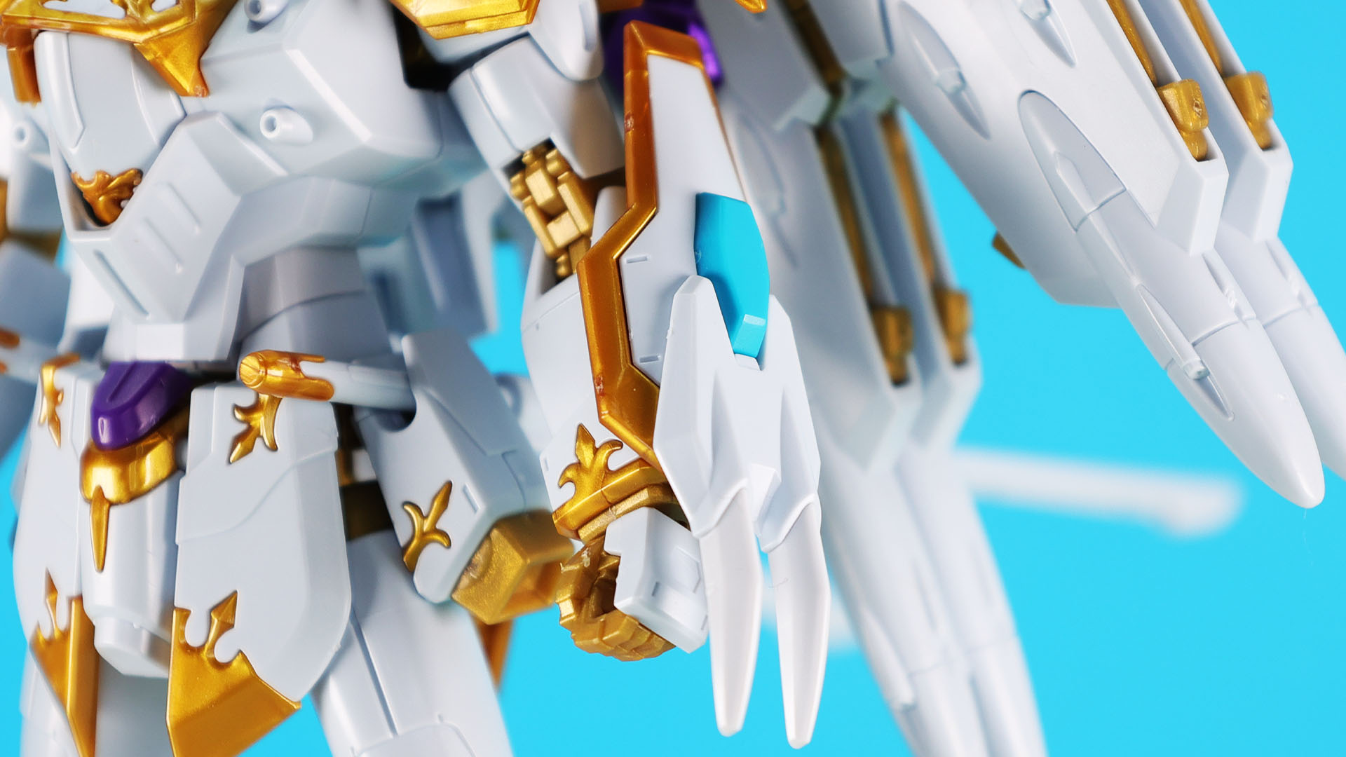 クローもあるバックラーシールド的装備