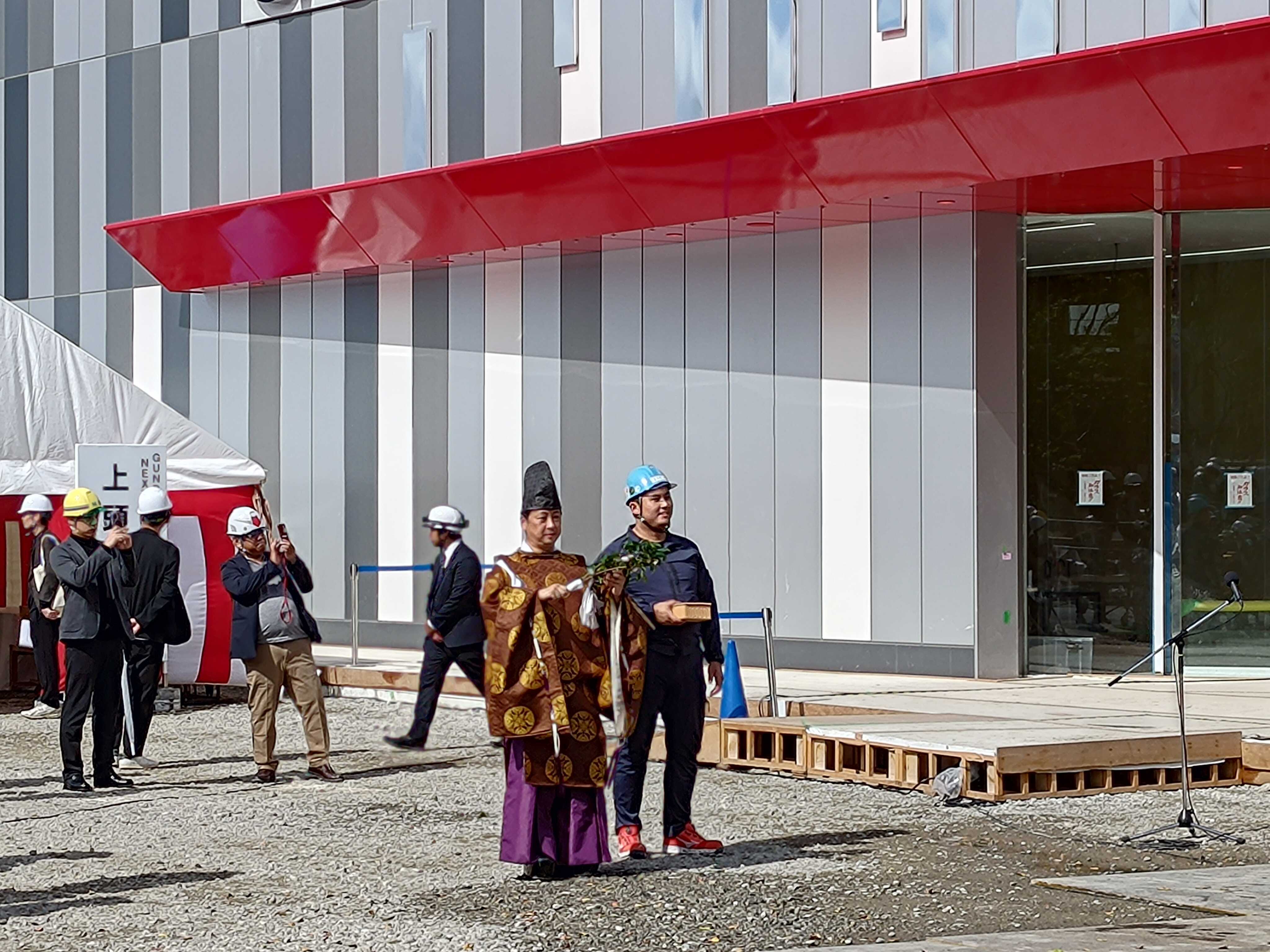 神職を招き上頭式が開始