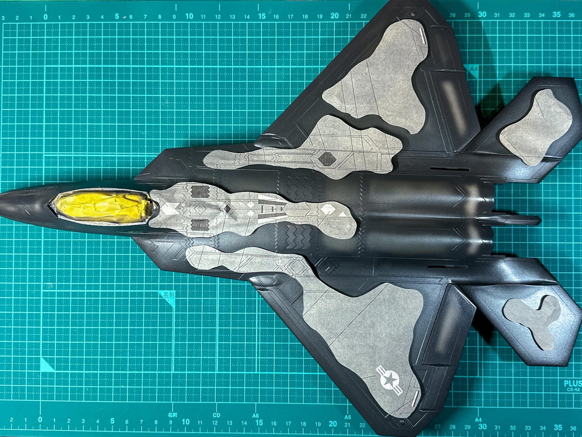 マスクする部分に貼り付けたらマスキングは完了です。