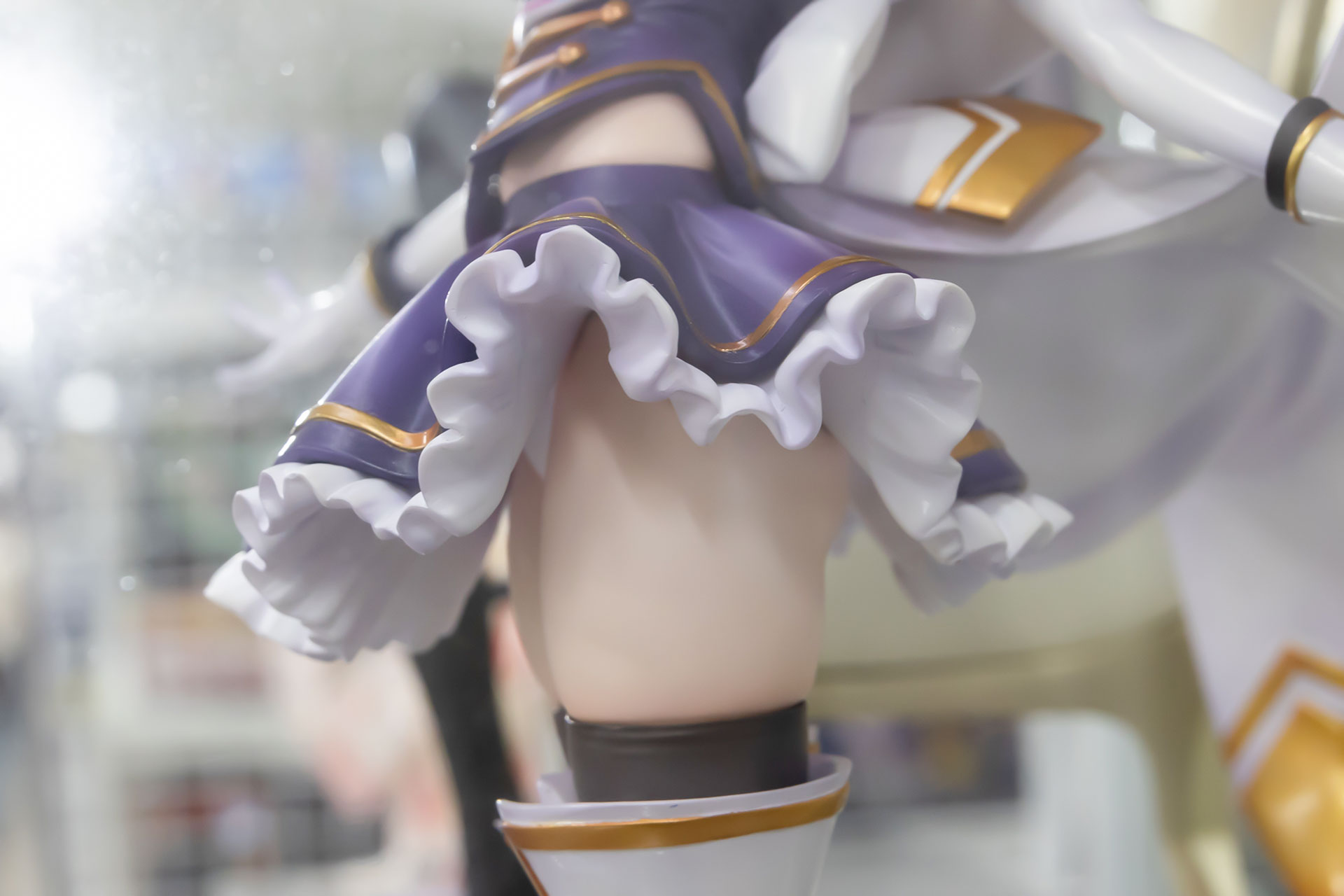 短めのスカートはセクシーだ