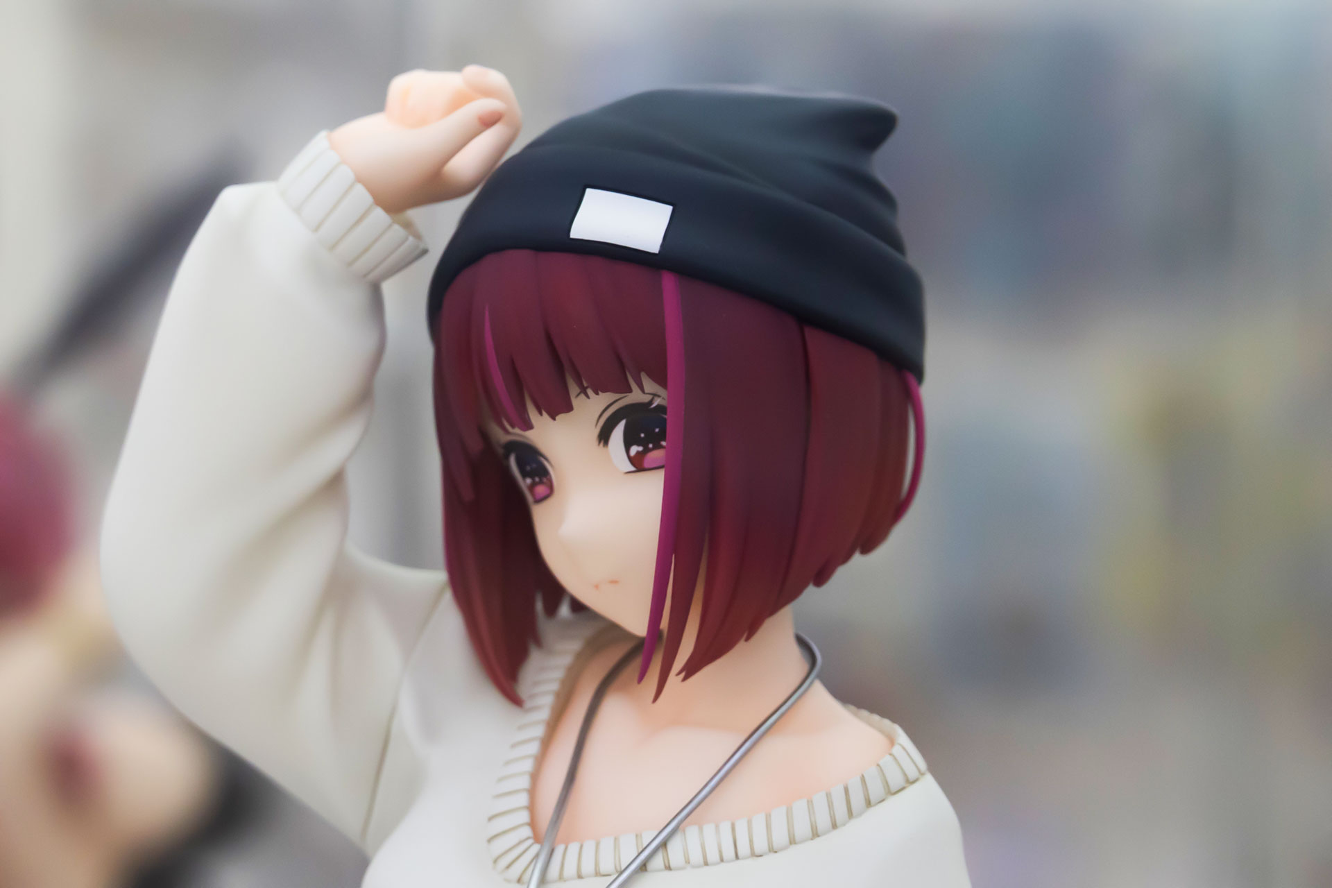 黒いニット帽もキュートだ