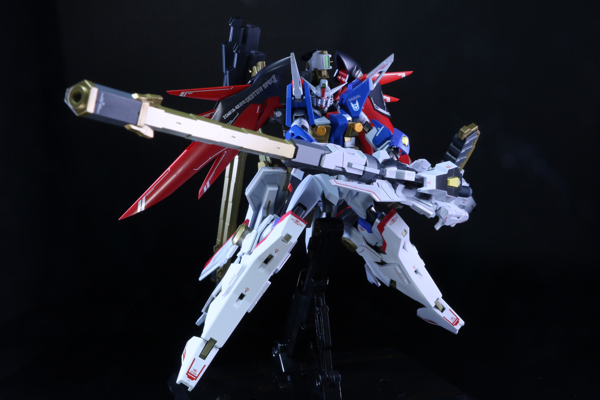 「METAL ROBOT魂 ＜SIDE MS＞ デスティニーガンダムSpecII」（別売り）と合体させた状態