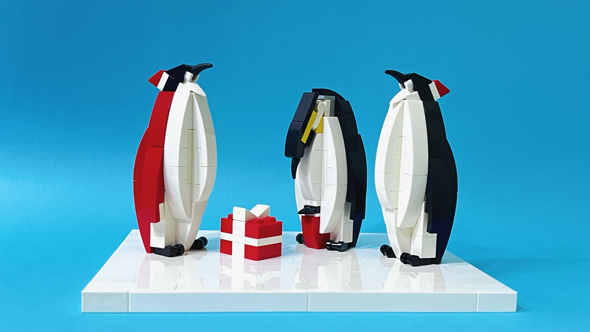 多彩な作品が集結する