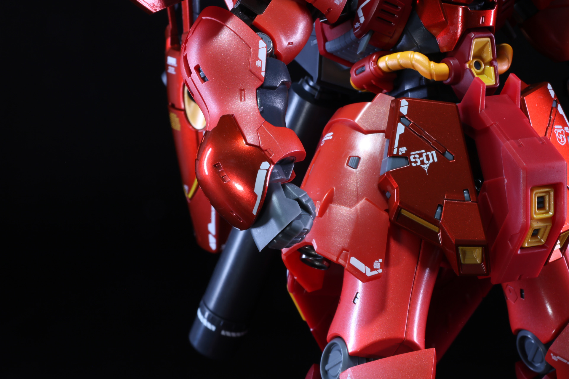 右腕部にはビーム・ショット・ライフルを持たせる