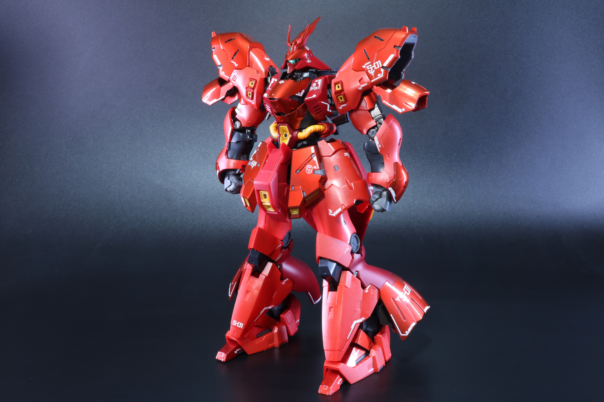 MSN-04FF サザビー本体