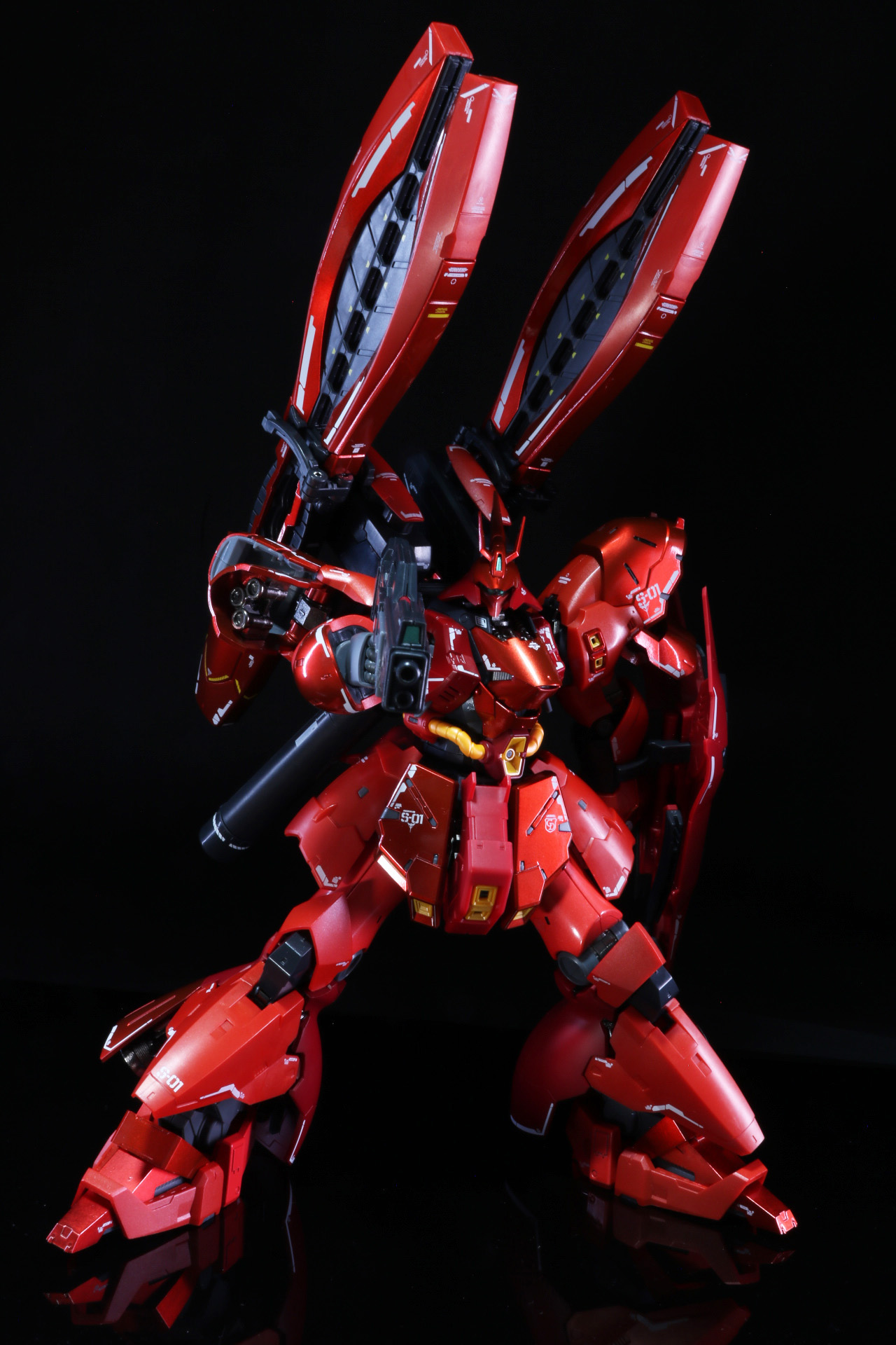 ダイキャストの安定感ある立ち姿