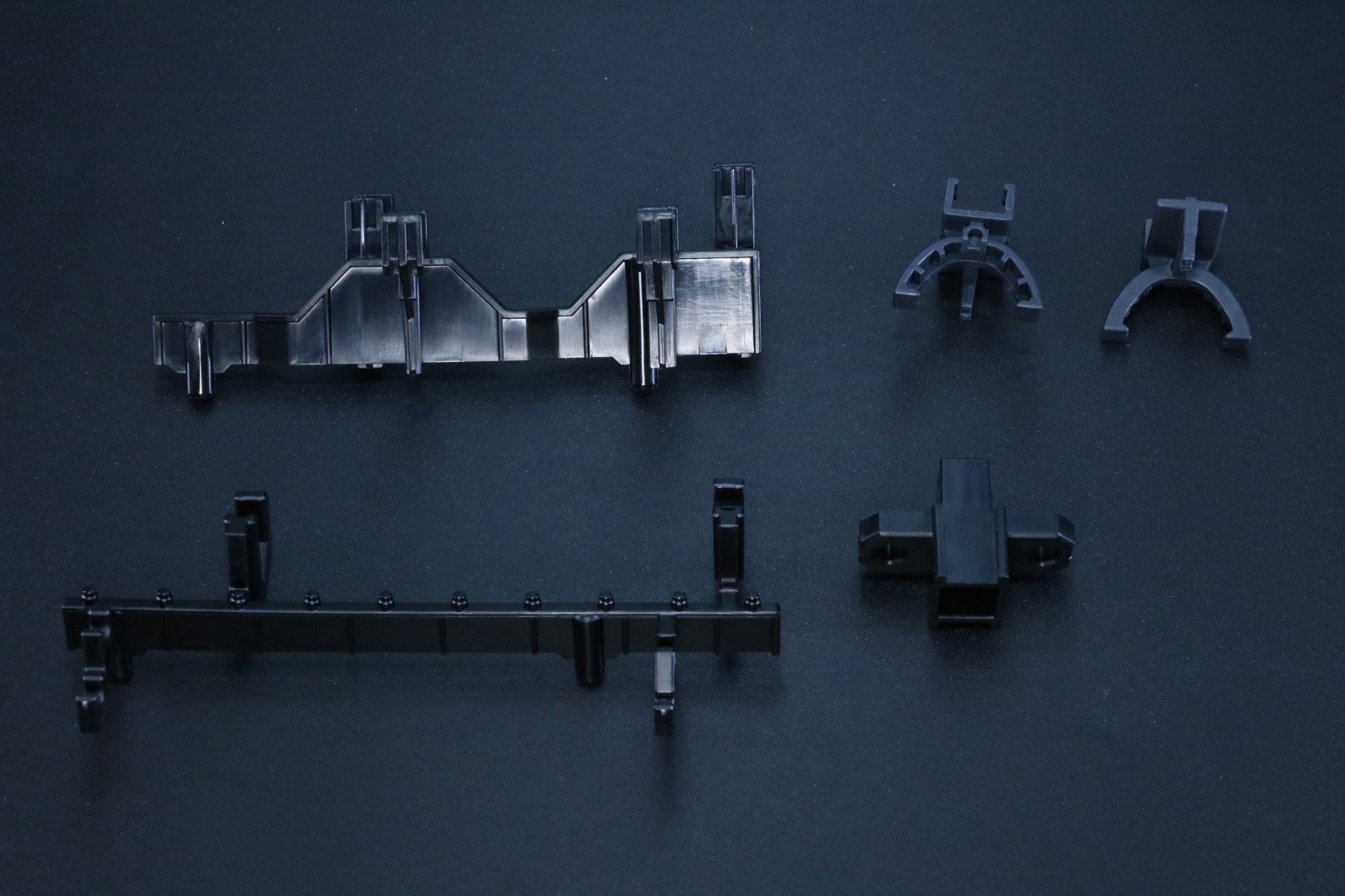 台座に接続できる武器ホルダー、連結ジョイントパーツ