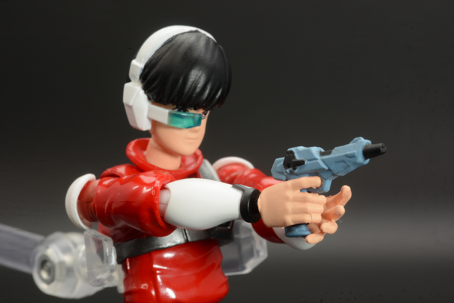 扱いやすく、アニメ的なデザインとなったニュージリオン。実際の光線銃でもリニューアルがなされた